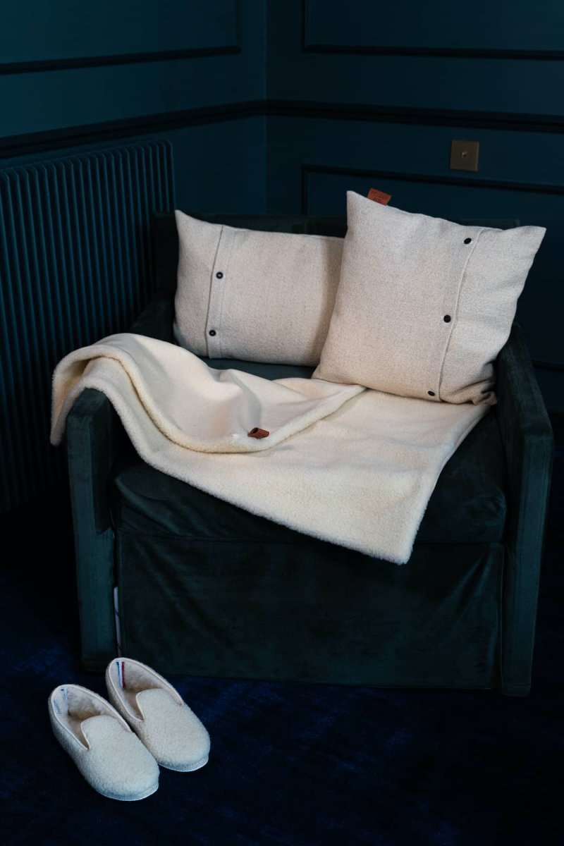Coussin Heureux Bure Blanc Écru - Laine Française – Image 3